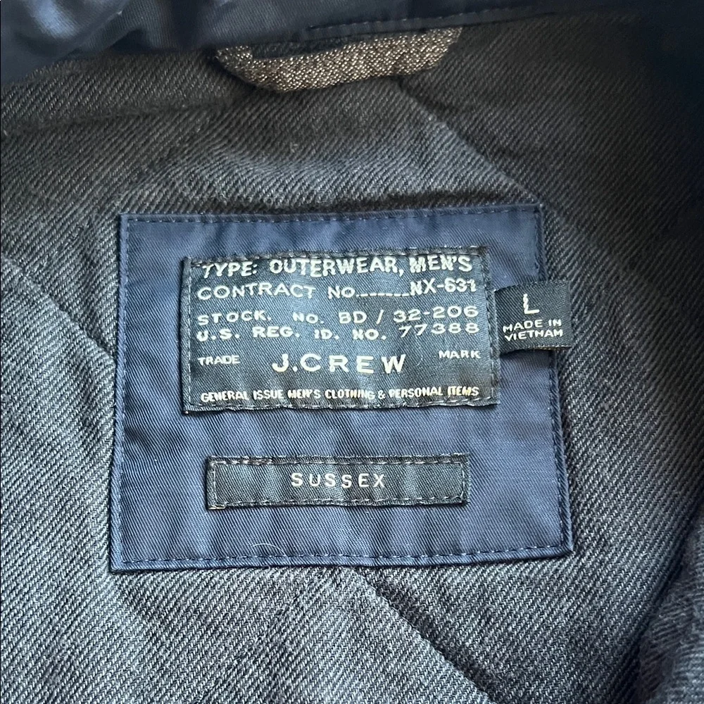 J. Crew Navy Quilted Vest size L - Picture 2 of 3